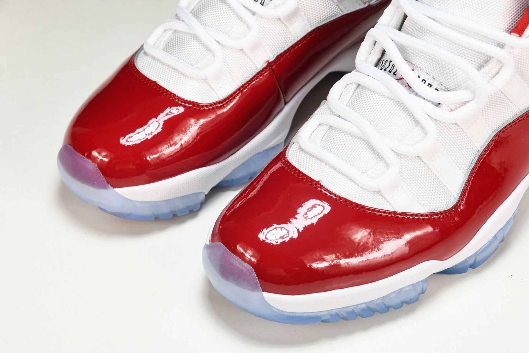 Air Jordan 11 Retro Cherry