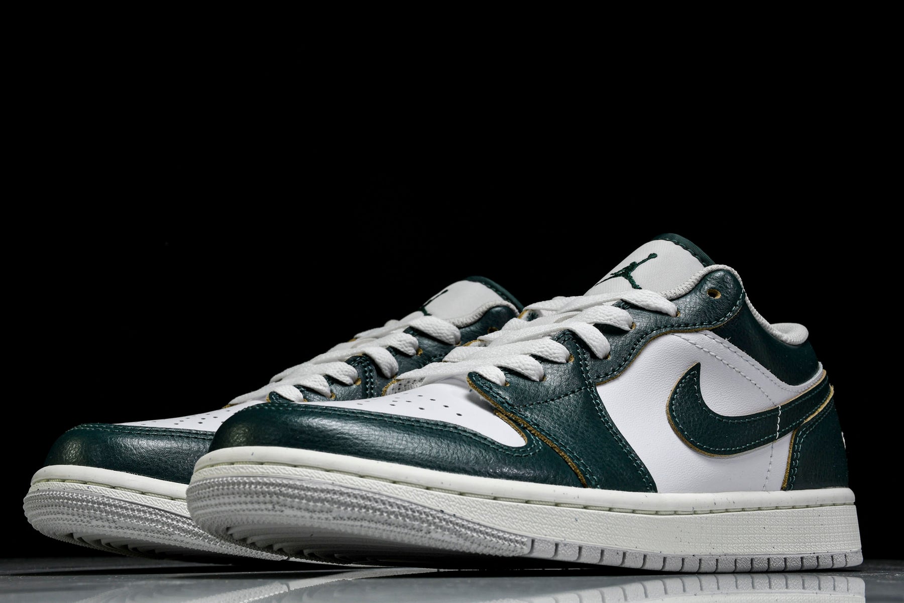 Air Jordan 1 Low SE Oxidized Green