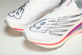 New Balance FuelCell SC Elite V3 White Victory