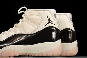 Air Jordan 11 Retro Neapolitan