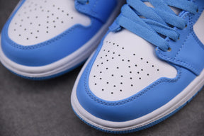 Air Jordan 1 Low UNC