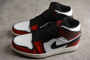 Air Jordan 1 Mid Wear-Away Chicago