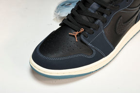 Air Jordan 1 Low SE Black Dark Obsidian Snakeskin