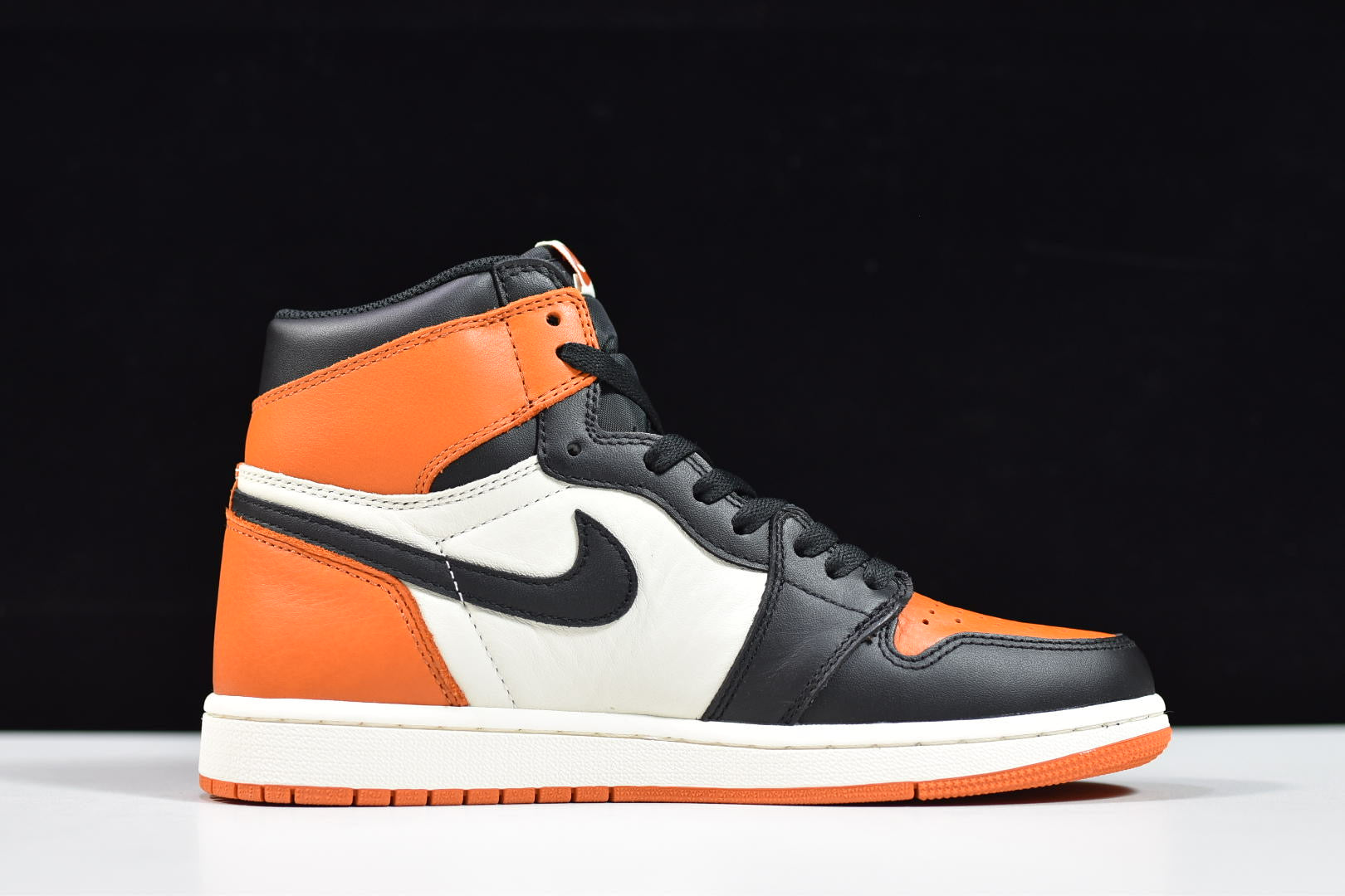 Air Jordan 1 Retro Shattered Backboard