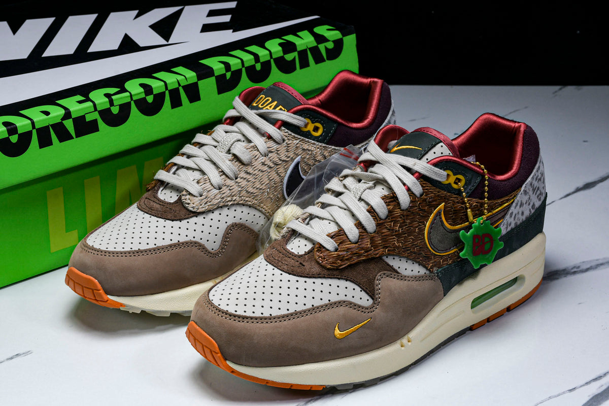 Nike Air Max 1 '87 Luxe University of Oregon PE