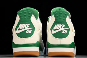 Air Jordan 4 Retro SB Pine Green