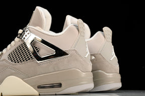 Air Jordan 4 Retro Frozen Moments