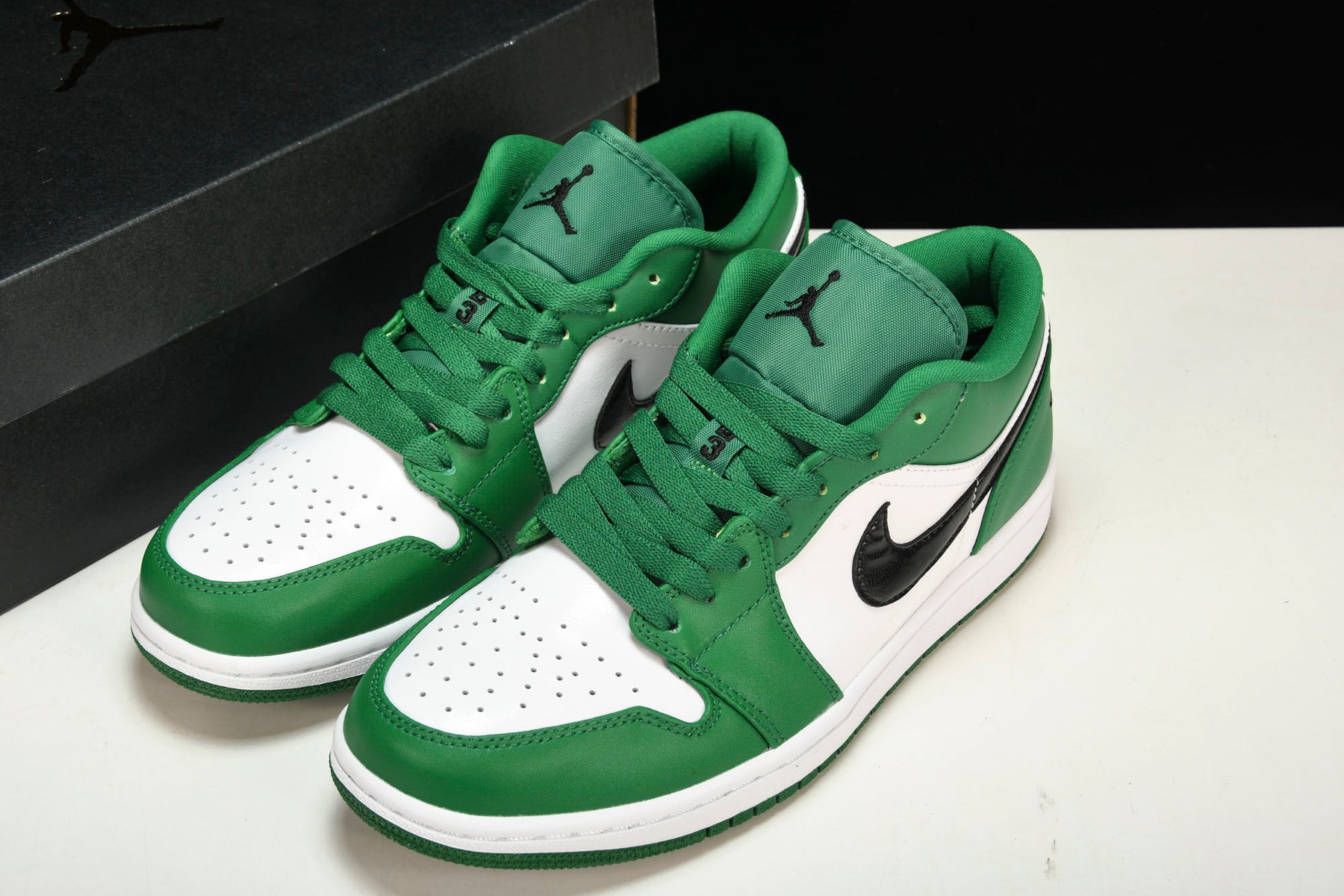 Air Jordan 1 Low Pine Green