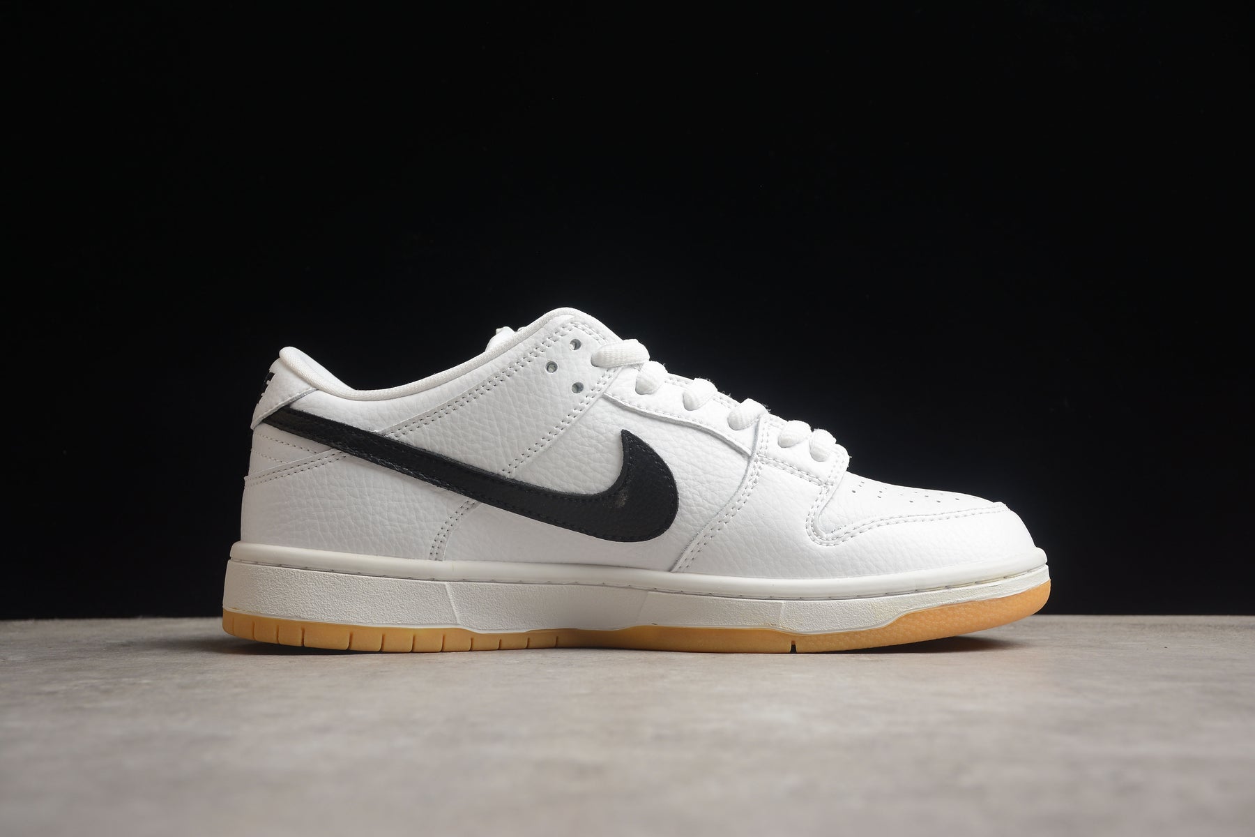 Nike SB Dunk Low Pro ISO White Gum