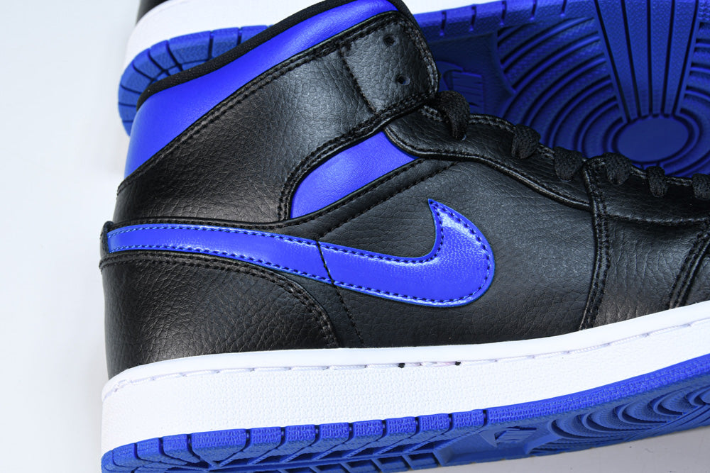 Air Jordan 1 Mid Royal