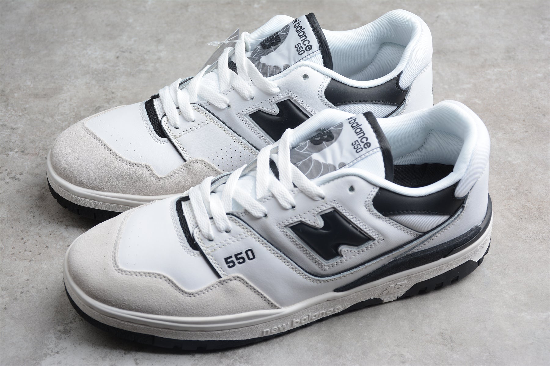 New Balance 550 Sea Salt Black