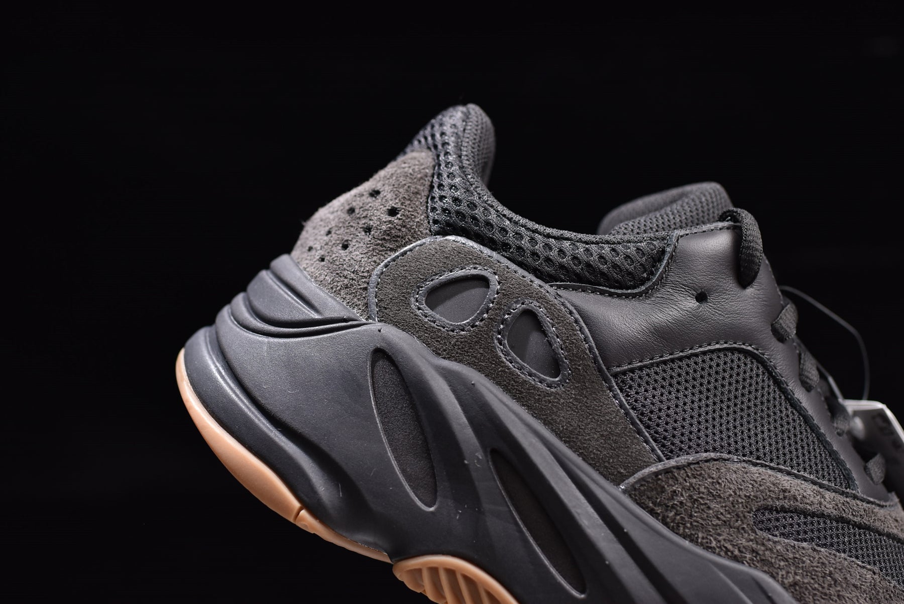 adidas Yeezy Boost 700 Utility Black