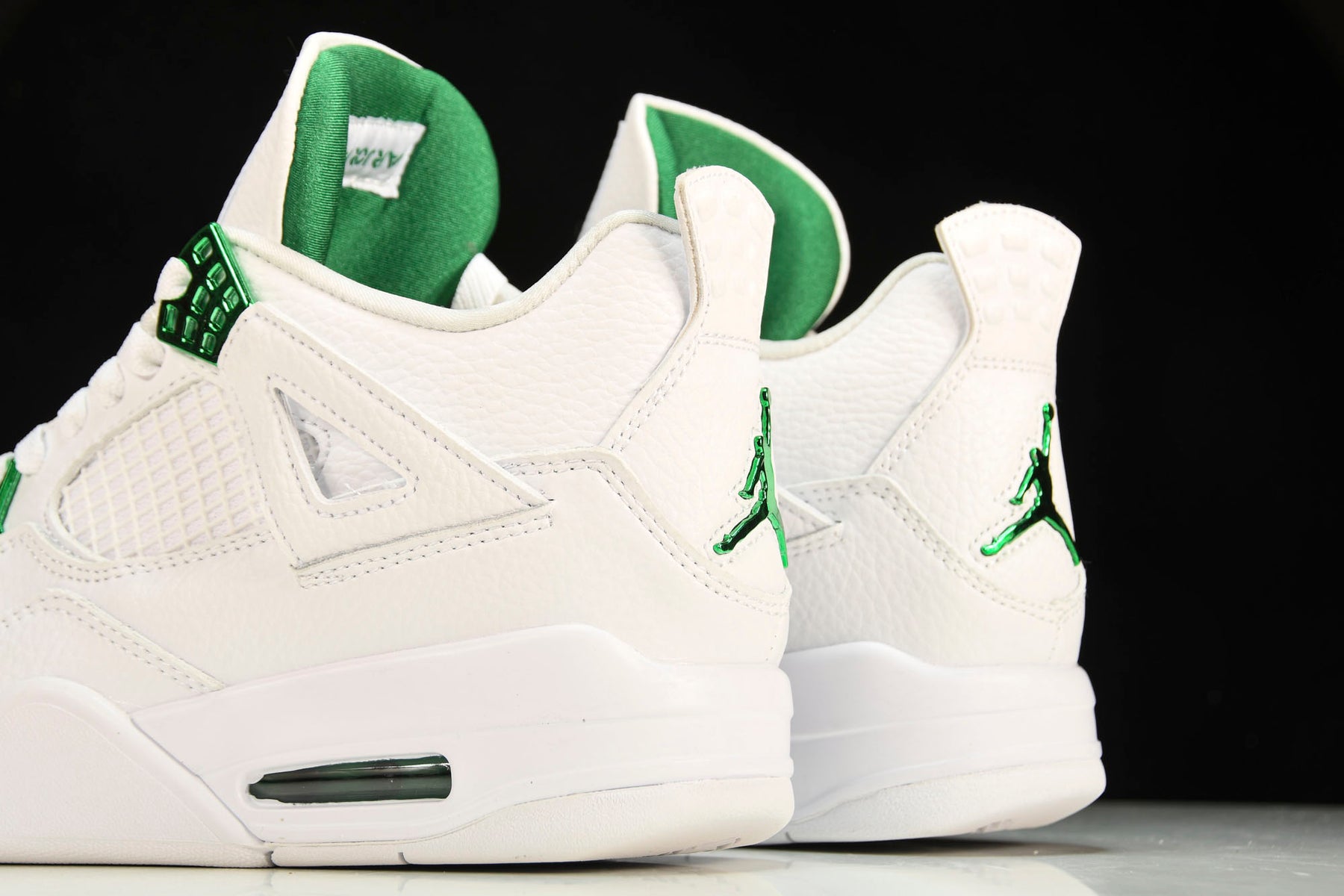 Air Jordan 4 Retro Metallic Green