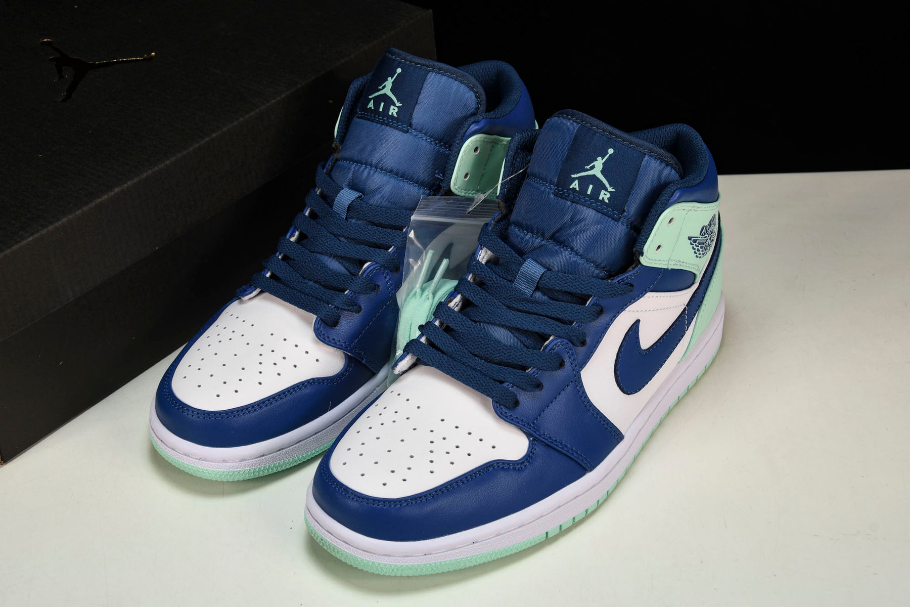 Air Jordan 1 Mid Mystic Navy Mint Foam