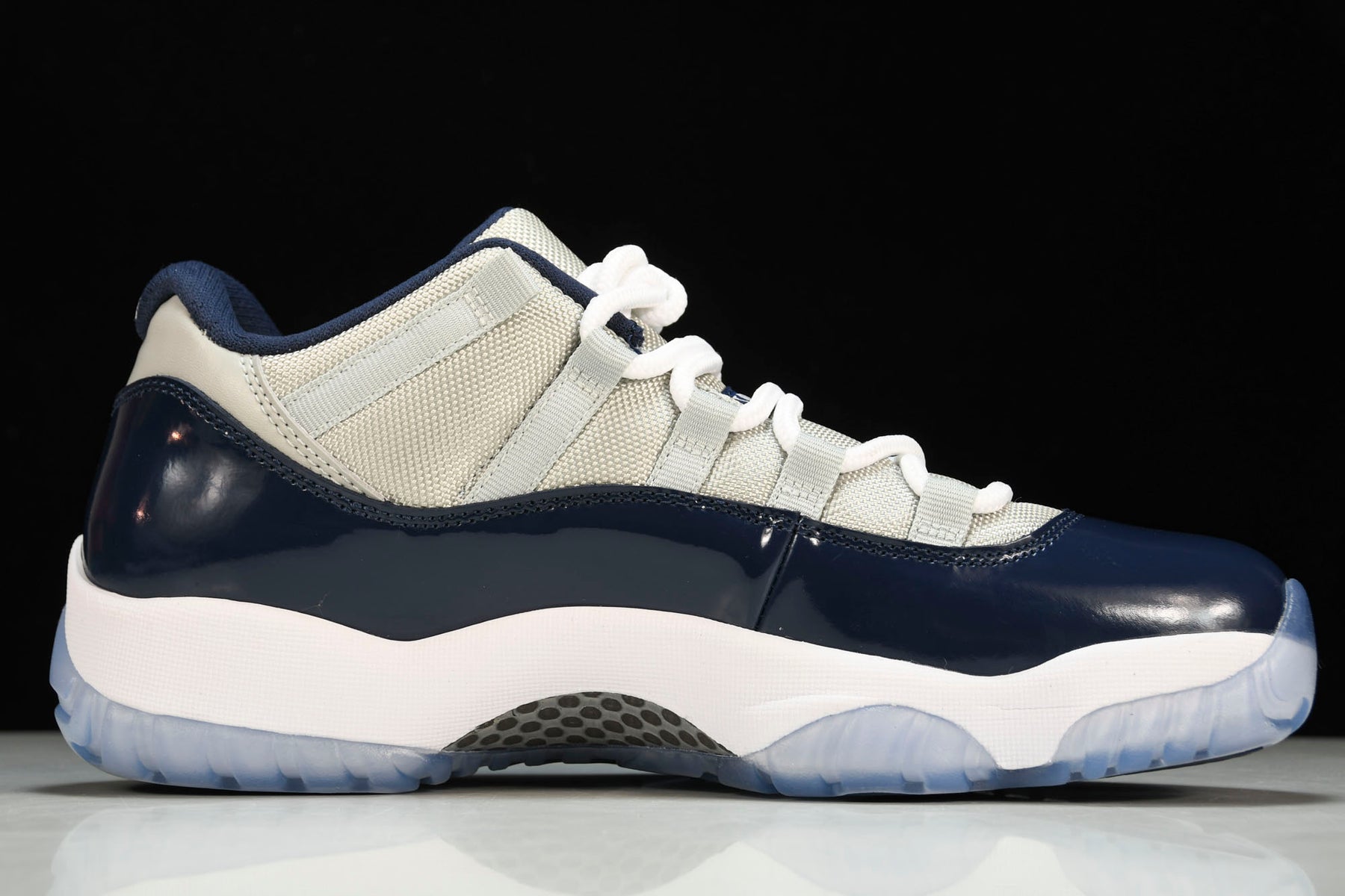 Air Jordan 11 Retro Low Georgetown