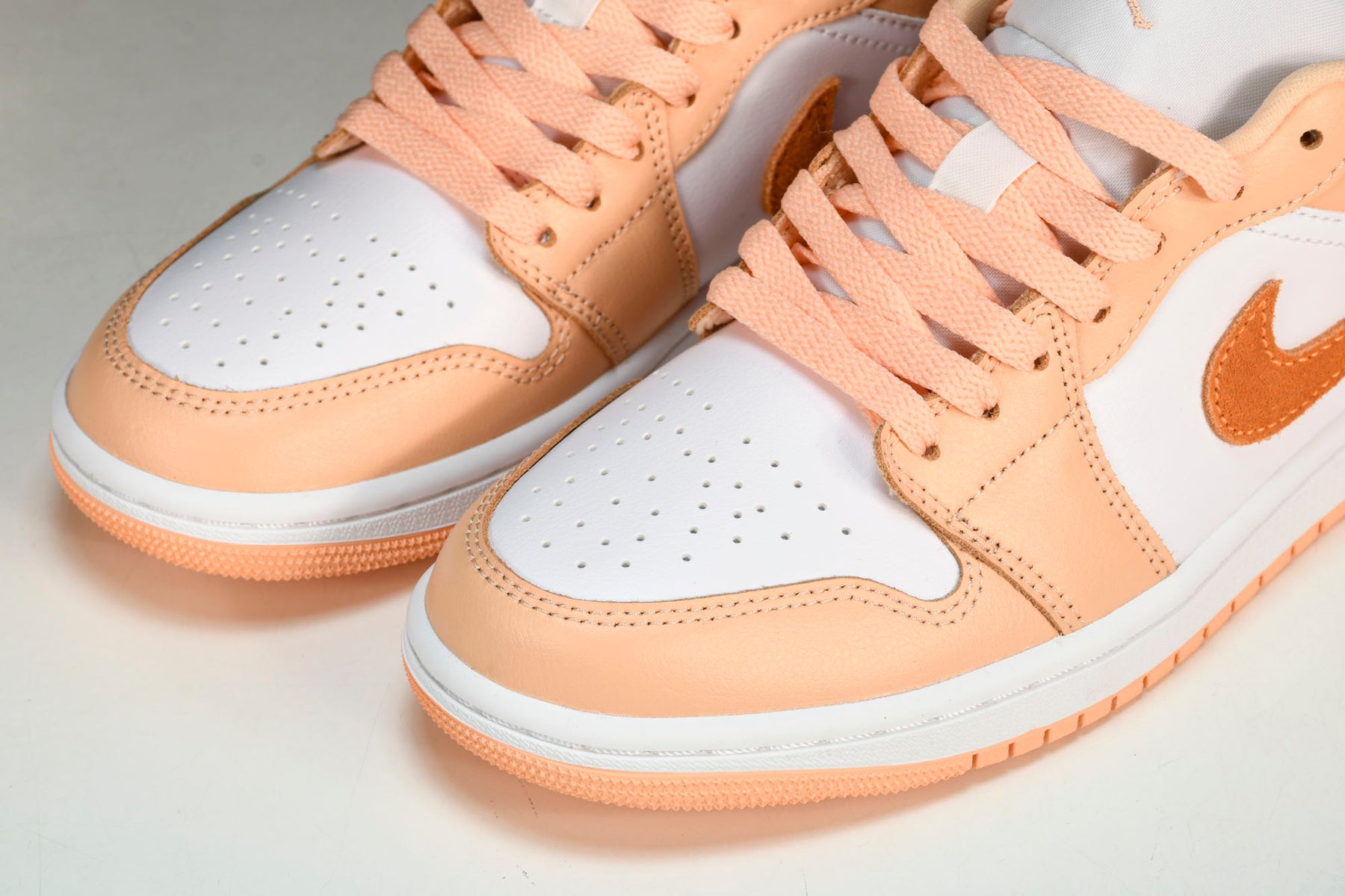 Air Jordan 1 Low Sunset Haze