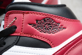 Air Jordan 1 Mid SE Black Dark Beetroot