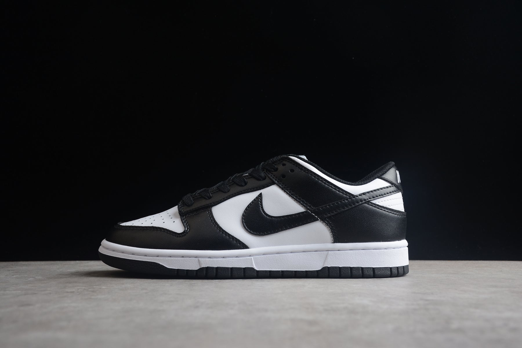 Nike Dunk Low Black Panda