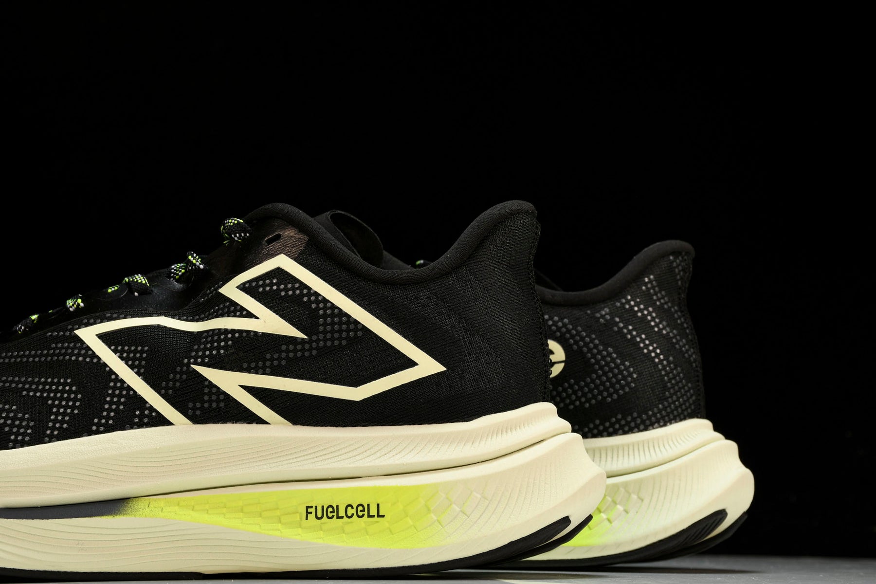 New Balance FuelCell SuperComp V2 Black