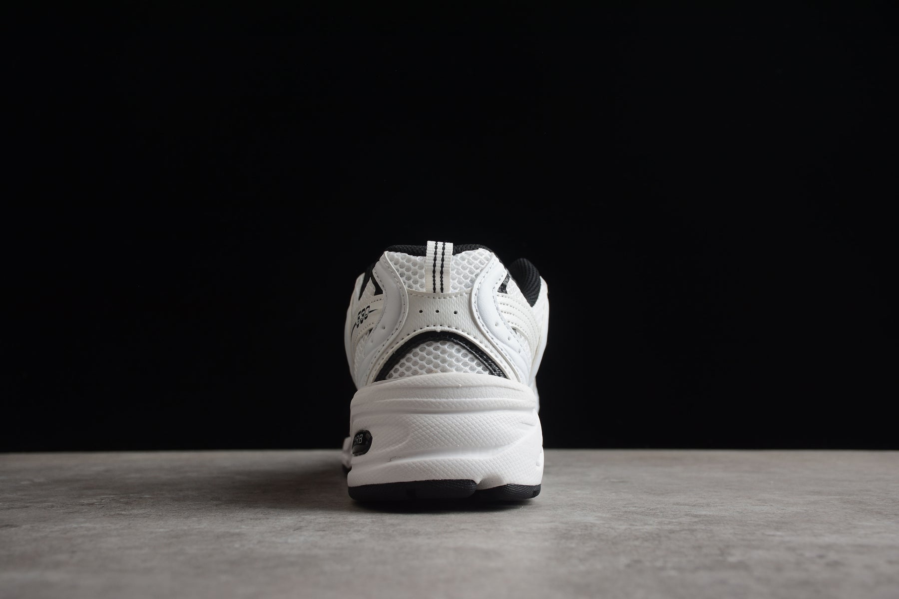 New Balance 530 White Black Details