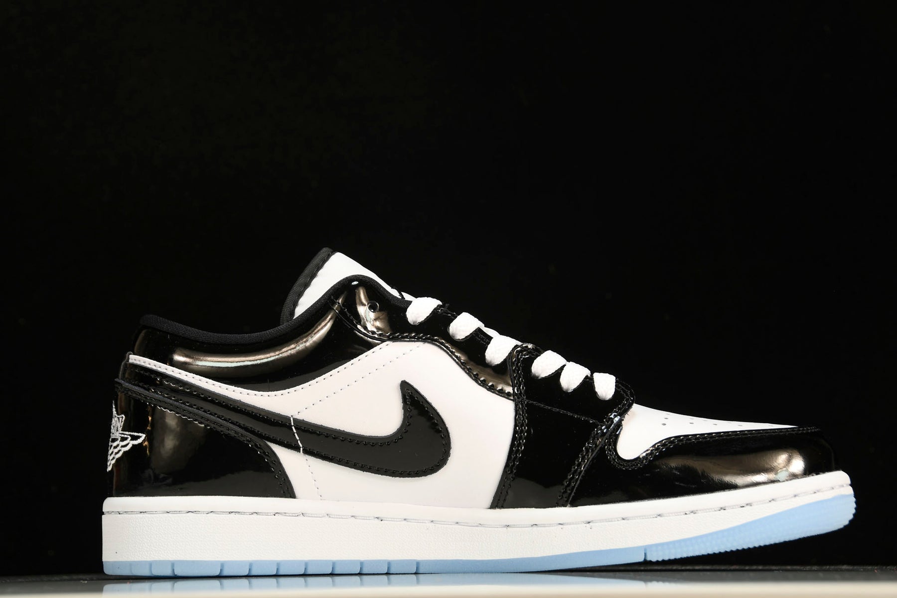 Air Jordan 1 Low SE Concord