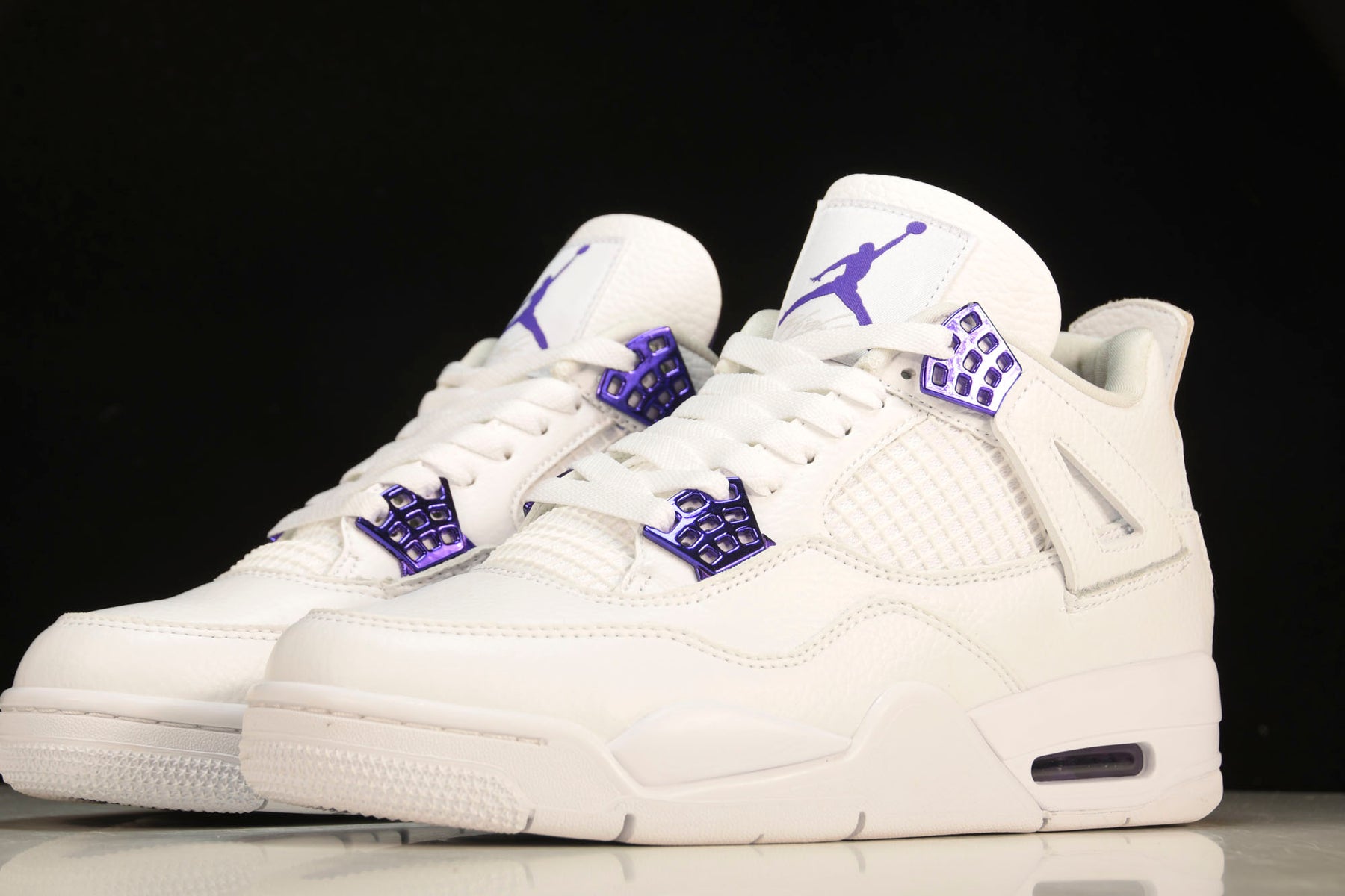 Air Jordan 4 Retro Metallic Purple