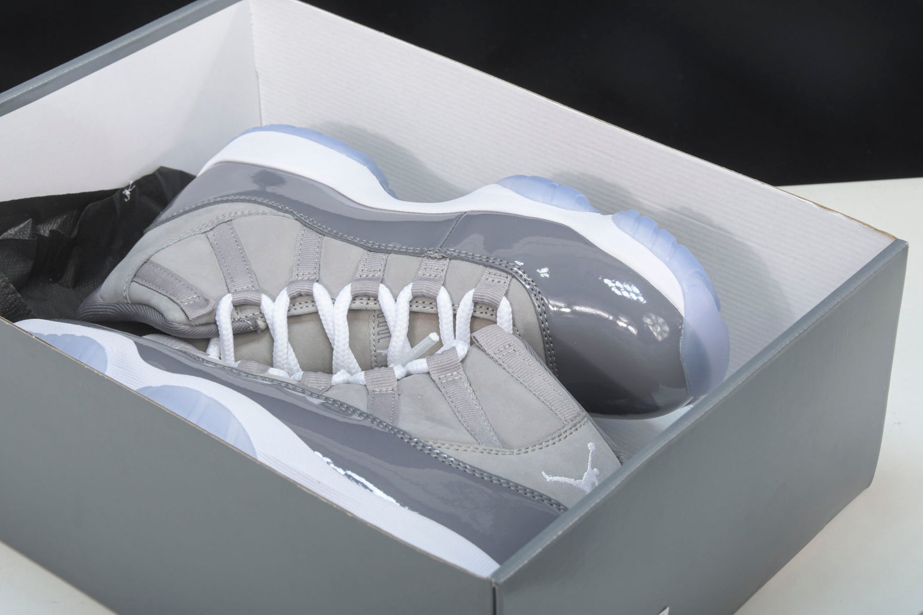 Air Jordan 11 Retro Cool Grey