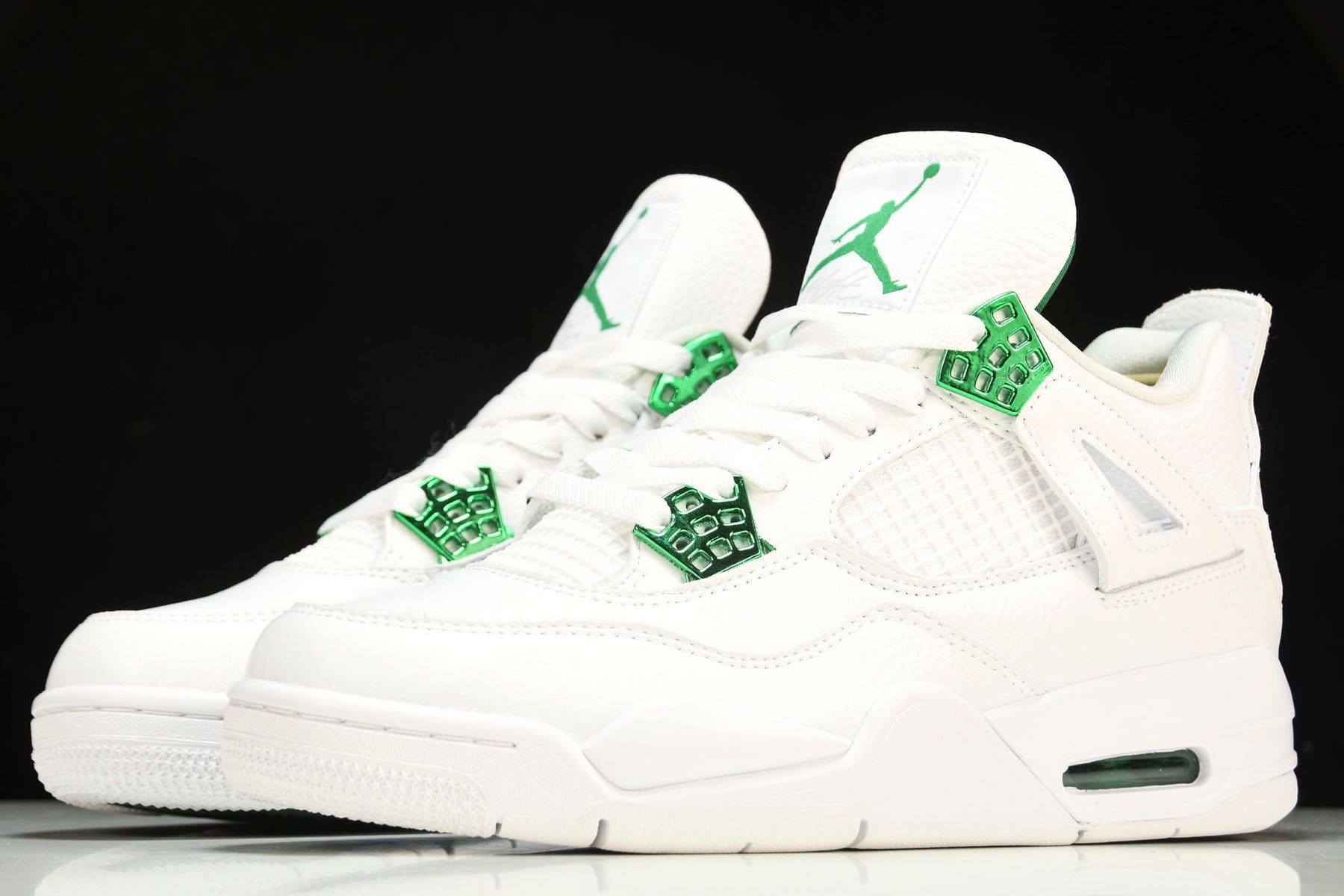 Air Jordan 4 Retro Metallic Green