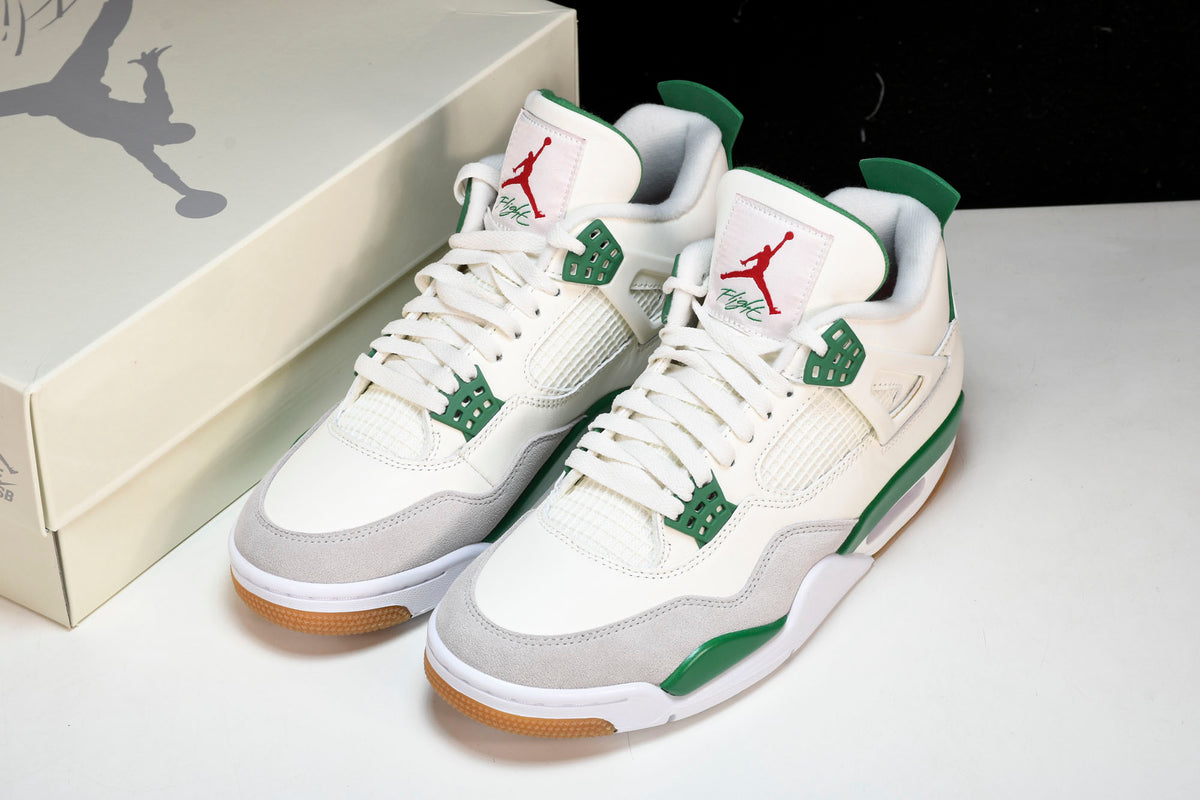 Air Jordan 4 Retro SB Pine Green