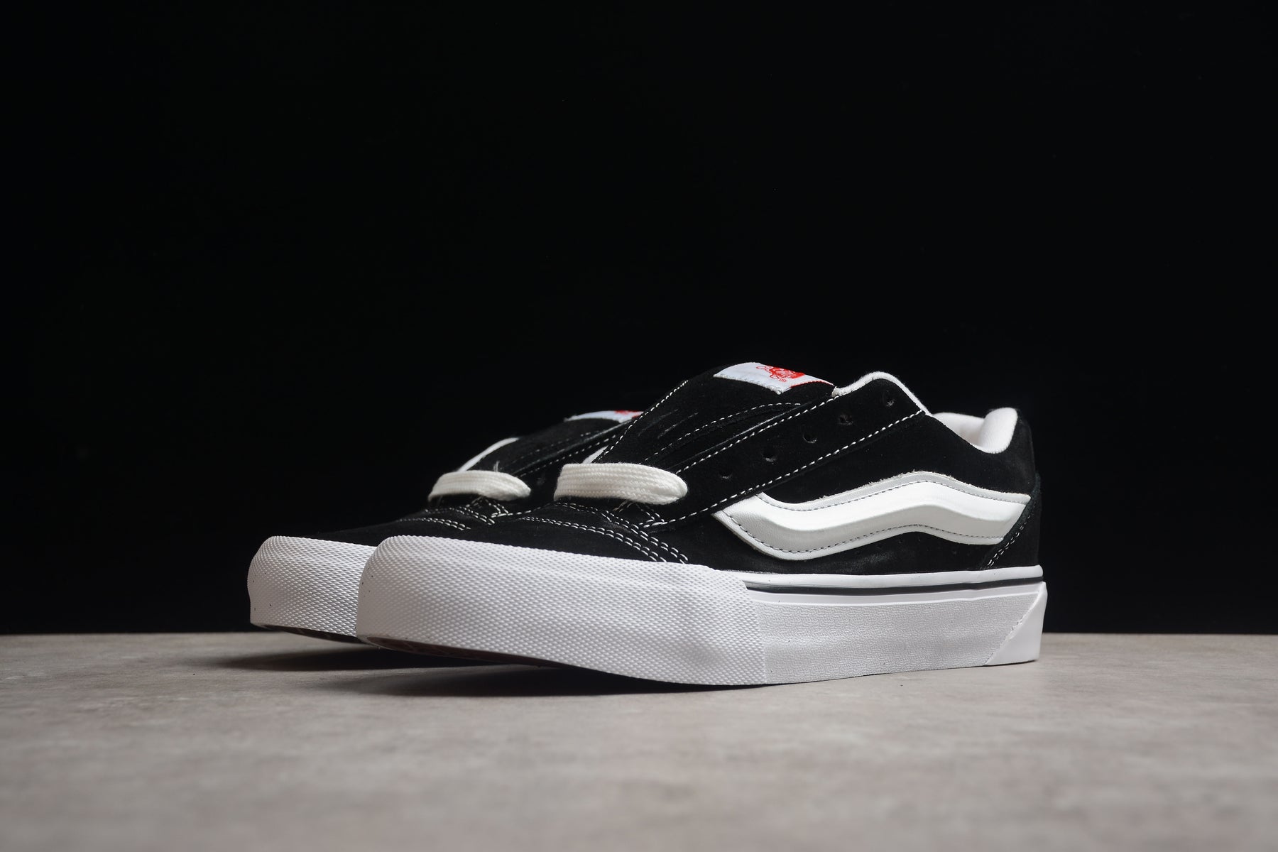 Vans Knu Skool Black True White