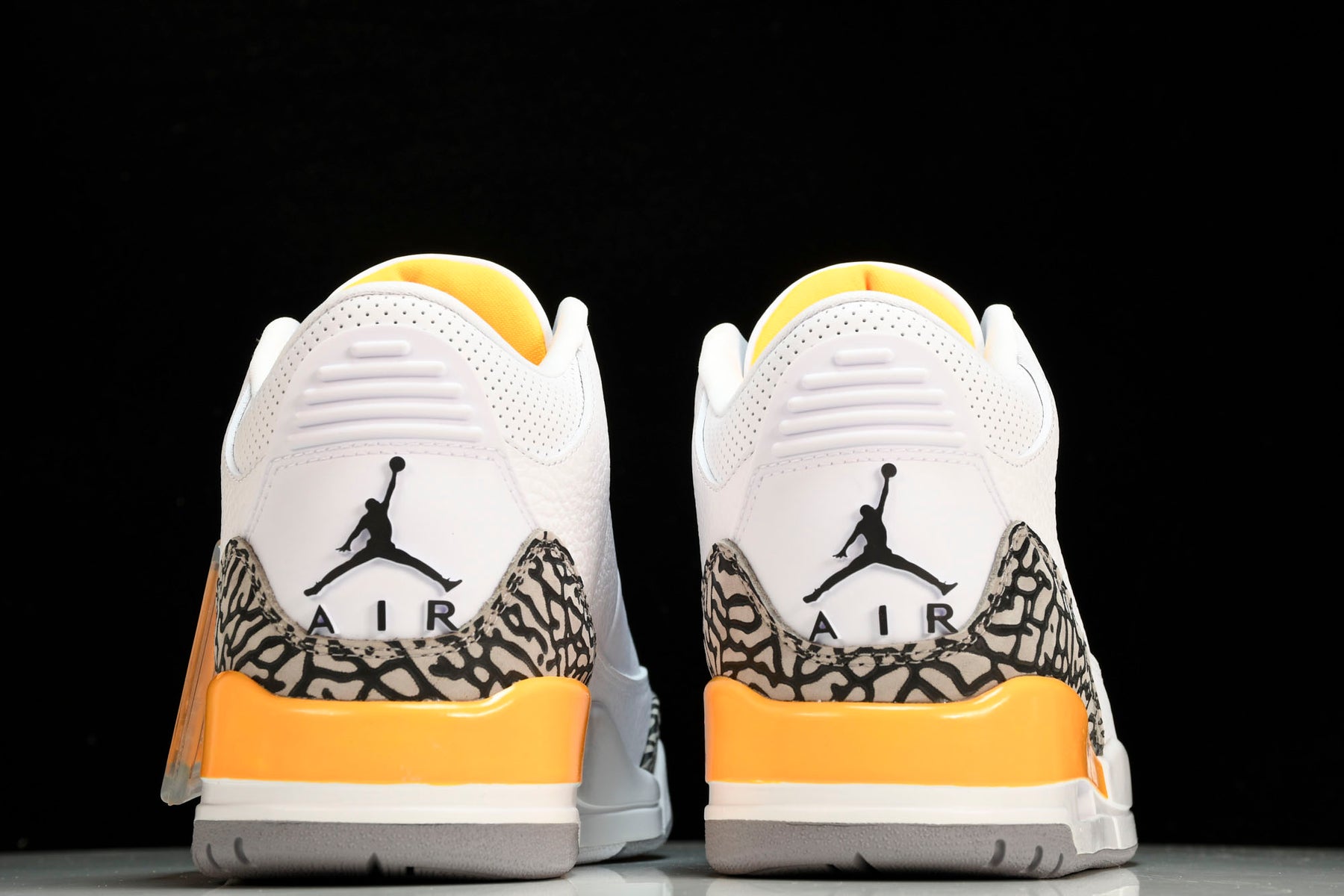 Air Jordan 3 Retro Laser Orange