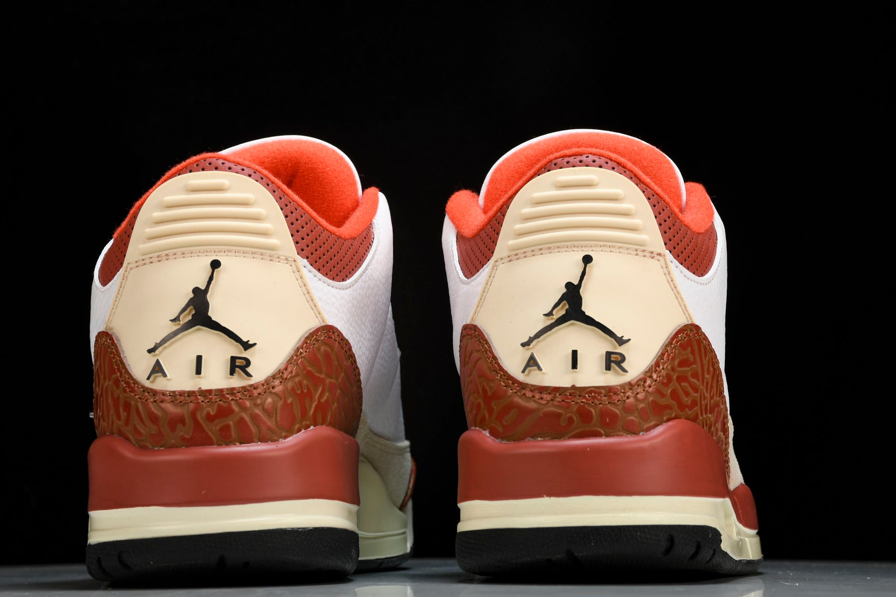 Air Jordan 3 Retro SE Dunk on Mars