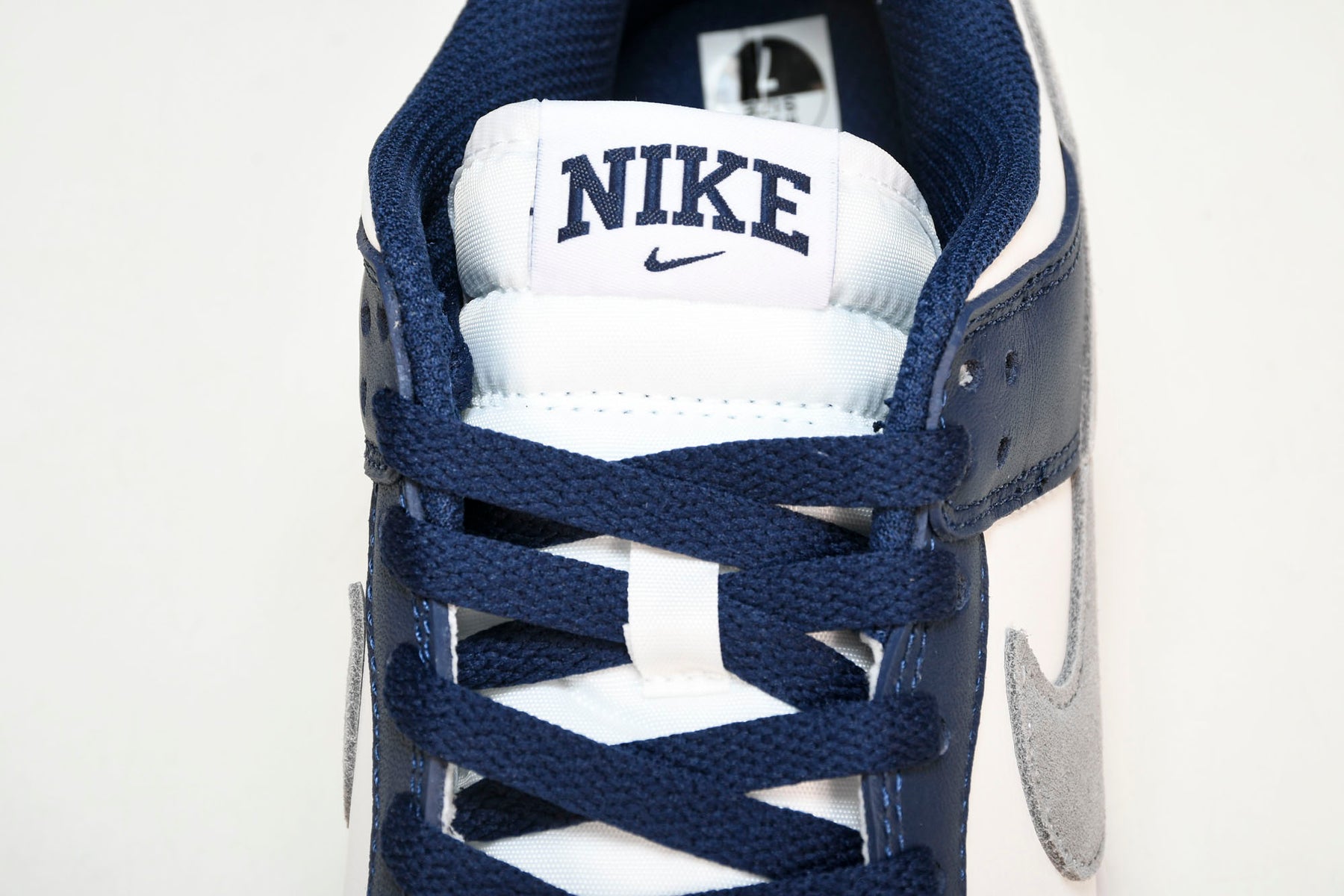 Nike Dunk Low Summit White Midnight Navy