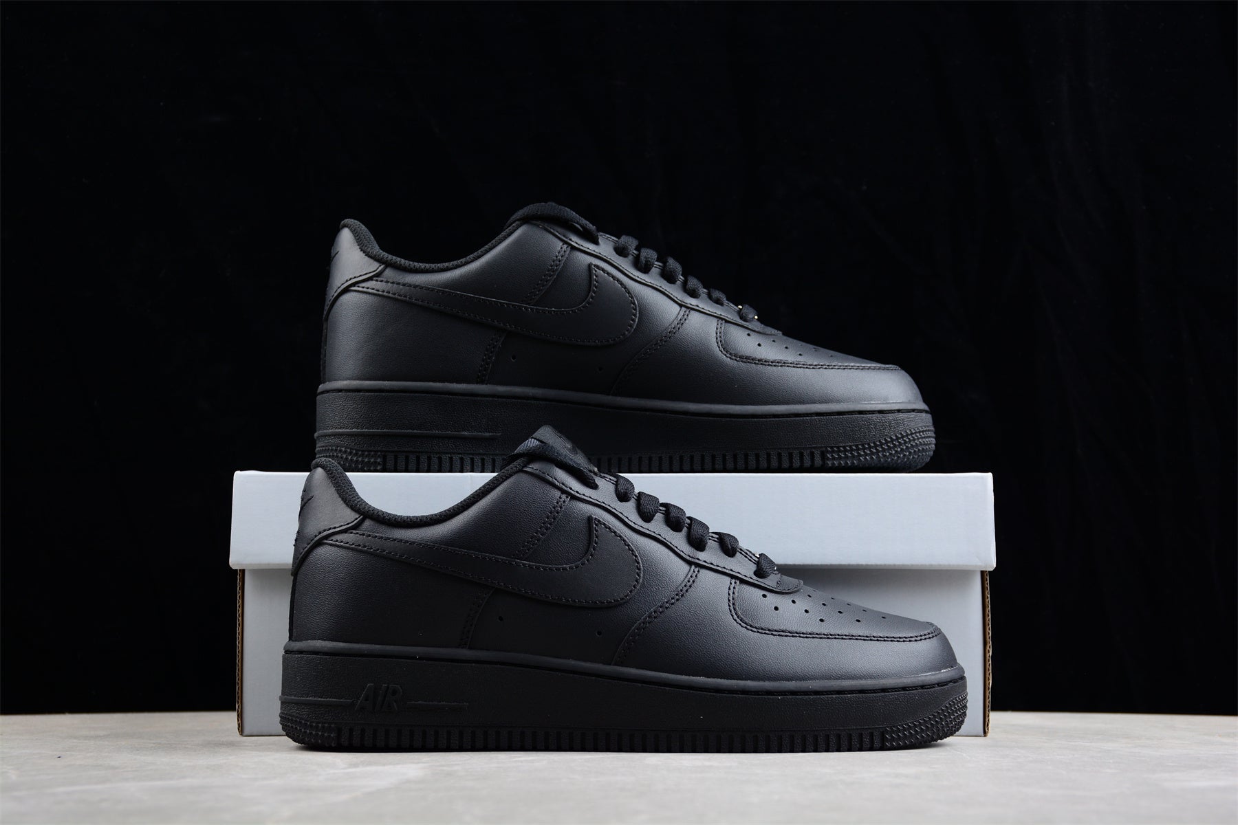 Nike Air Force 1 '07 Low Black