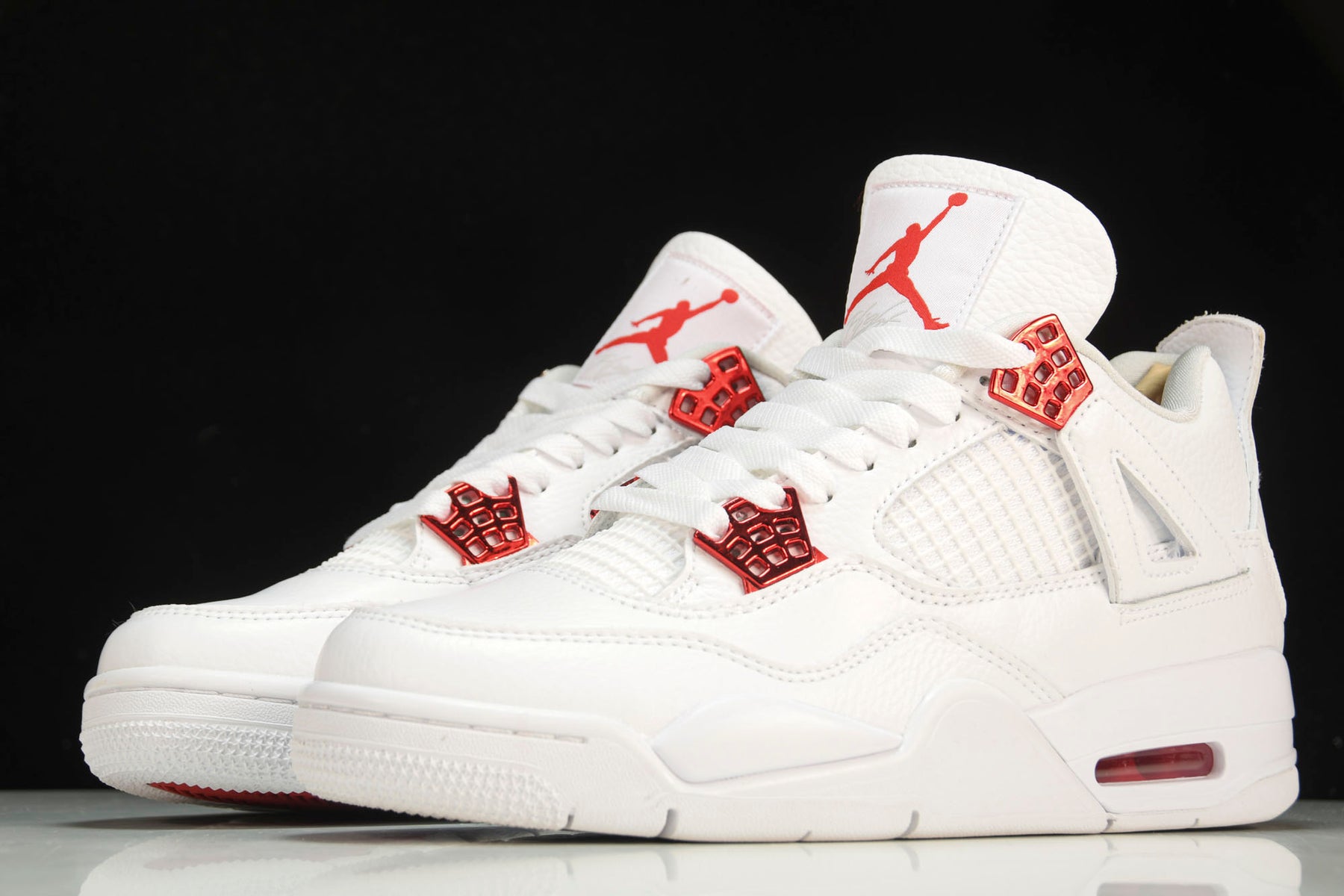 Air Jordan 4 Retro Metallic Red