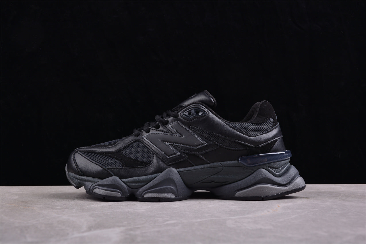 New Balance 9060 Triple Black