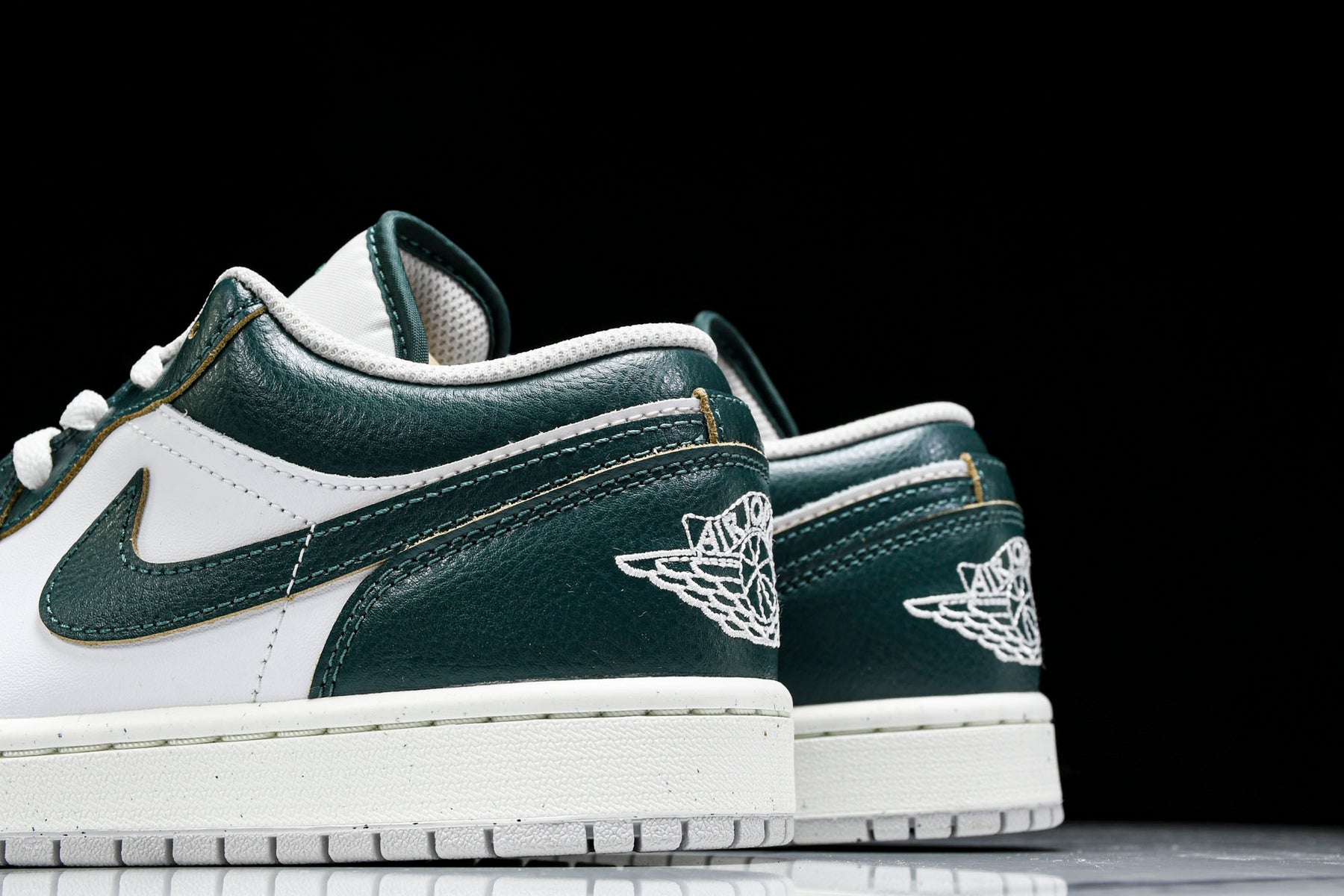 Air Jordan 1 Low SE Oxidized Green