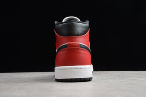 Air Jordan 1 Mid Chicago Toe