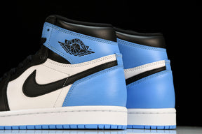 Air Jordan 1 Retro High UNC Toe