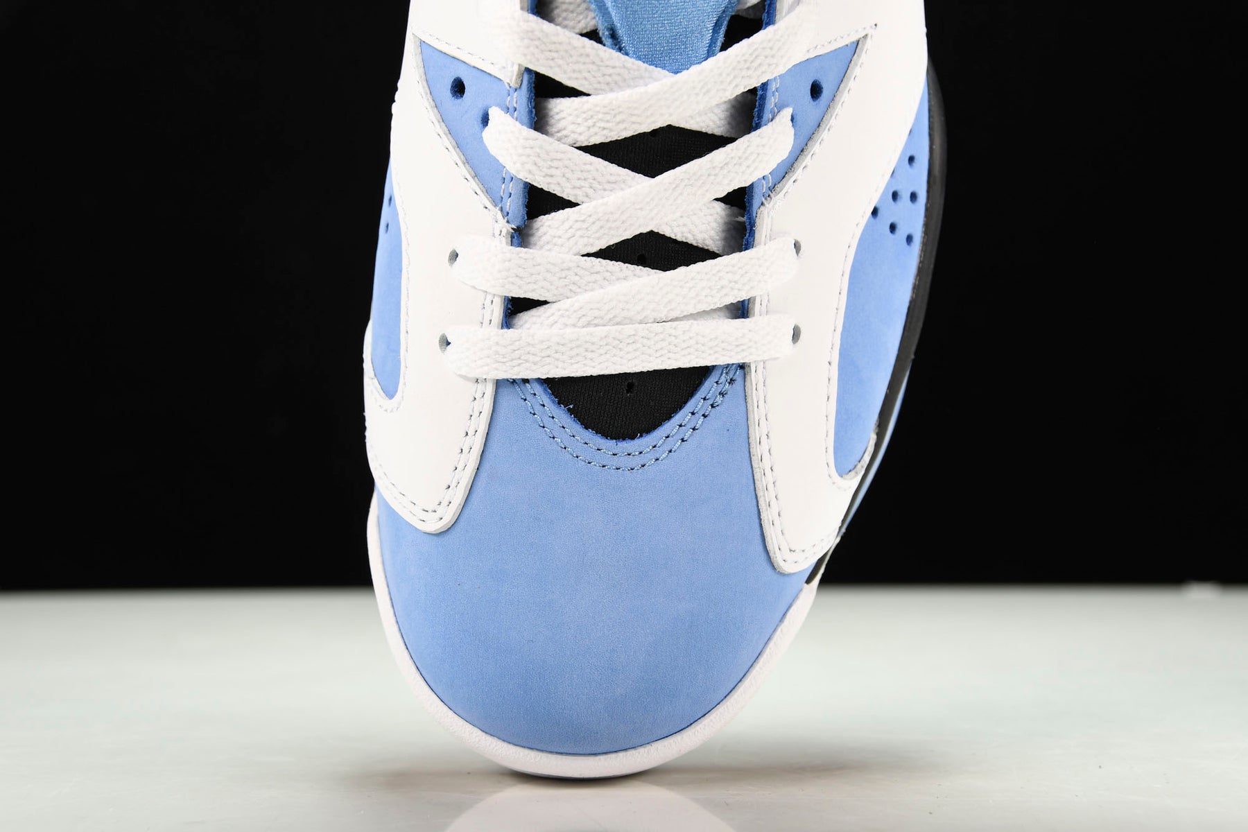 Air Jordan 6 Retro UNC White