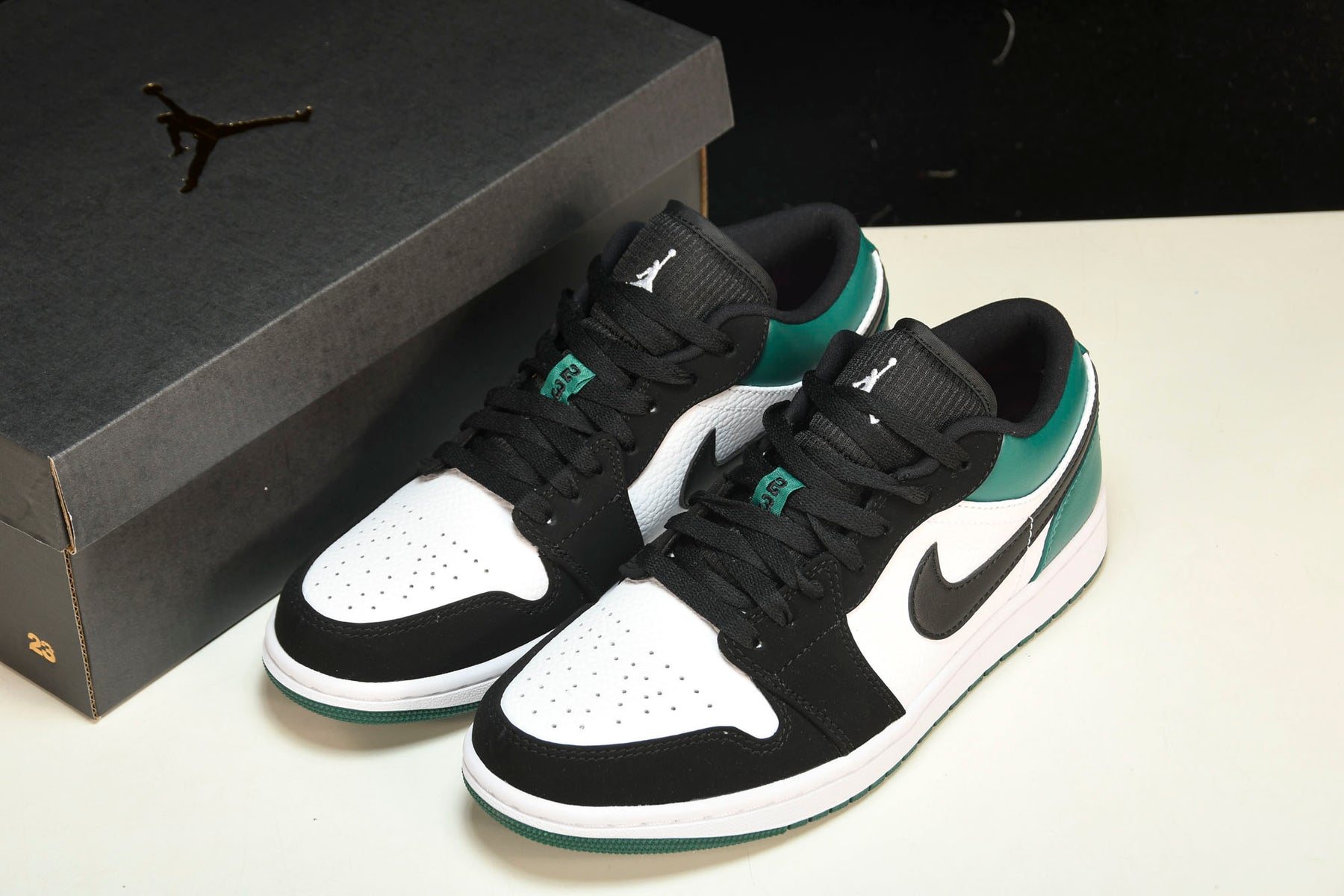 Air Jordan 1 Low White Black Mystic Green