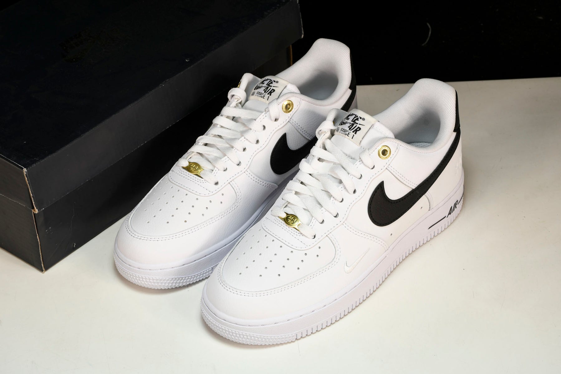 Nike Air Force 1 Low 40th Anniversary White Black