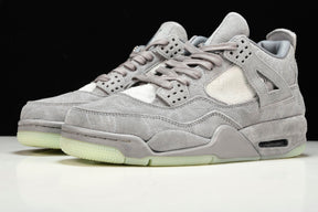 Air Jordan 4 Retro Kaws