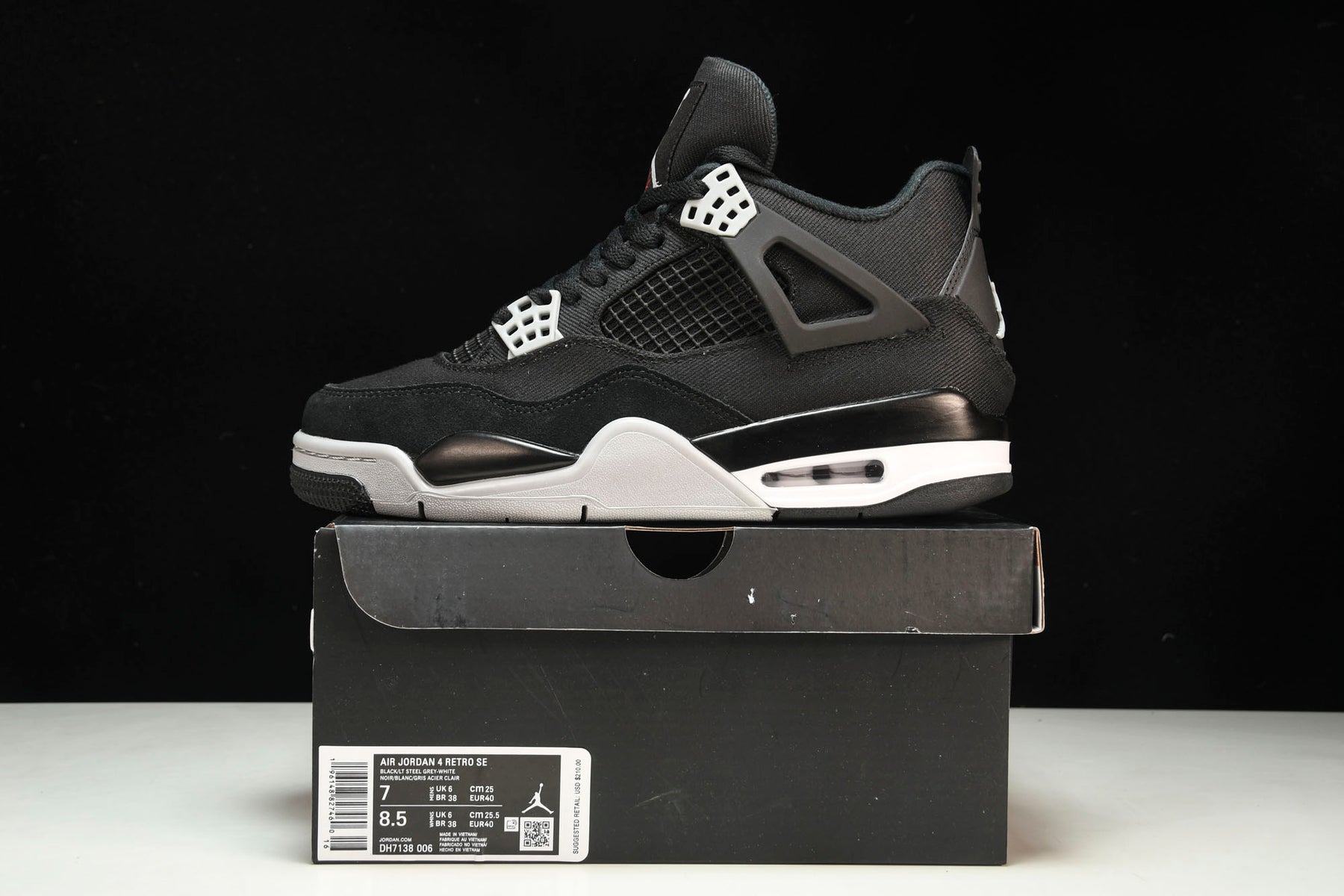 Air Jordan 4 Retro SE Black Canvas