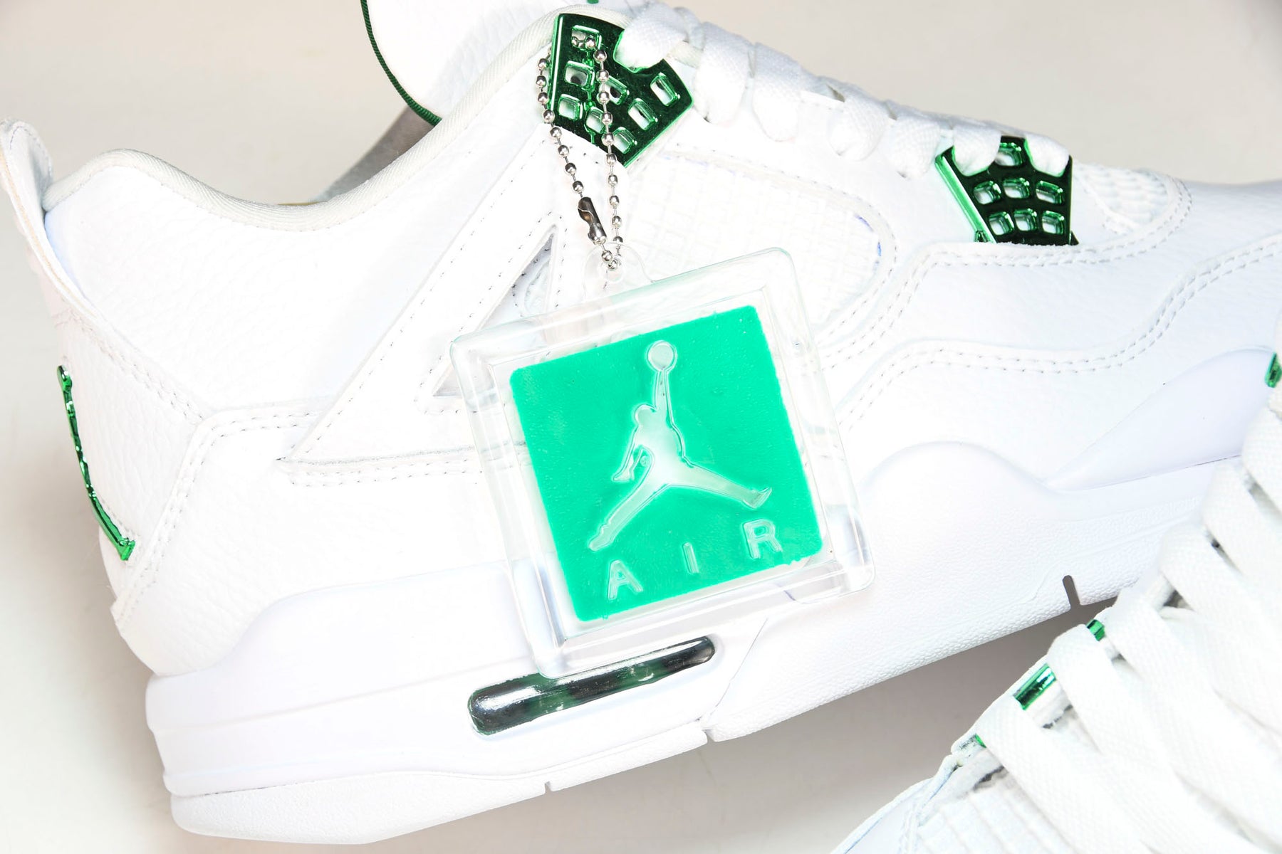 Air Jordan 4 Retro Metallic Green