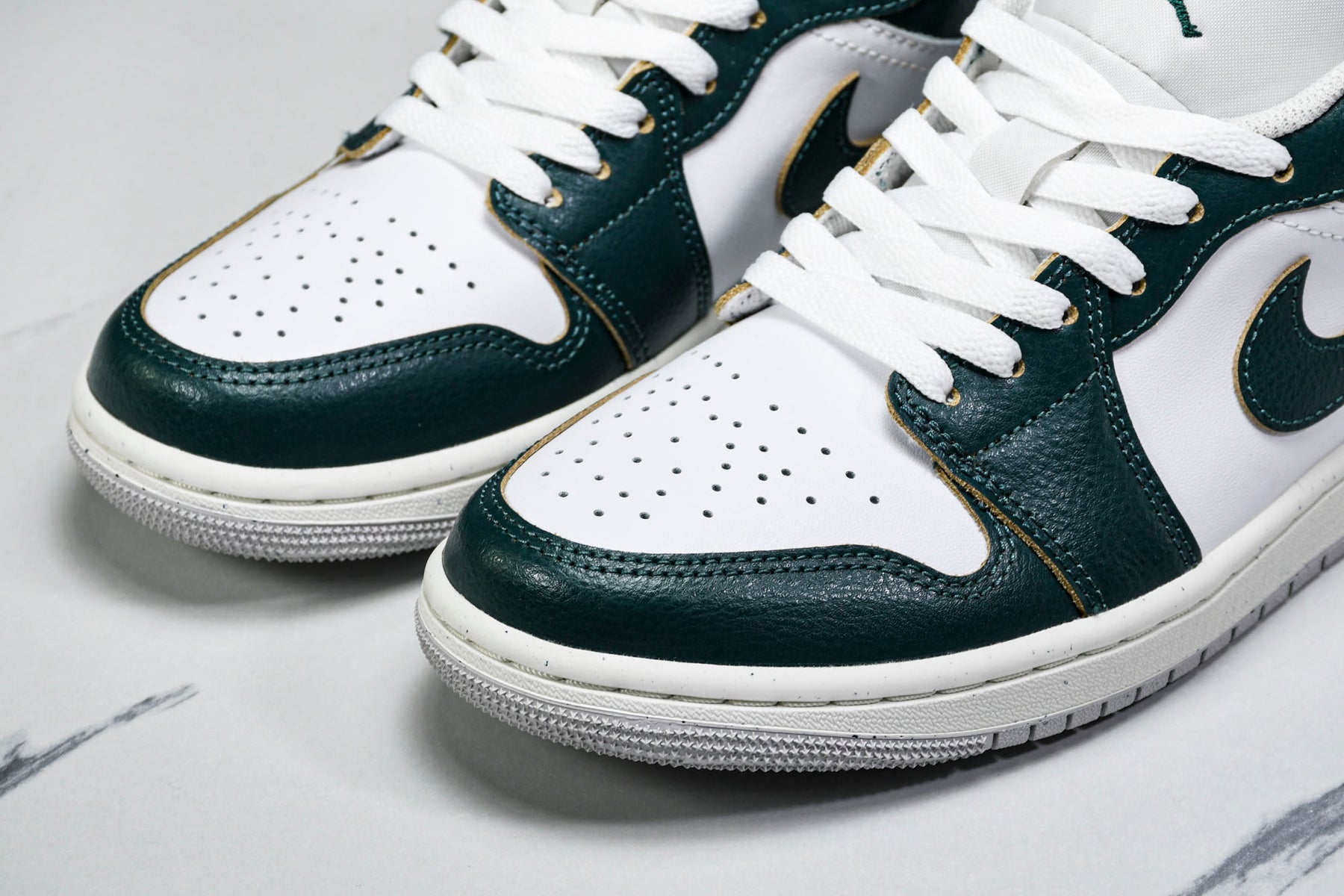 Air Jordan 1 Low SE Oxidized Green