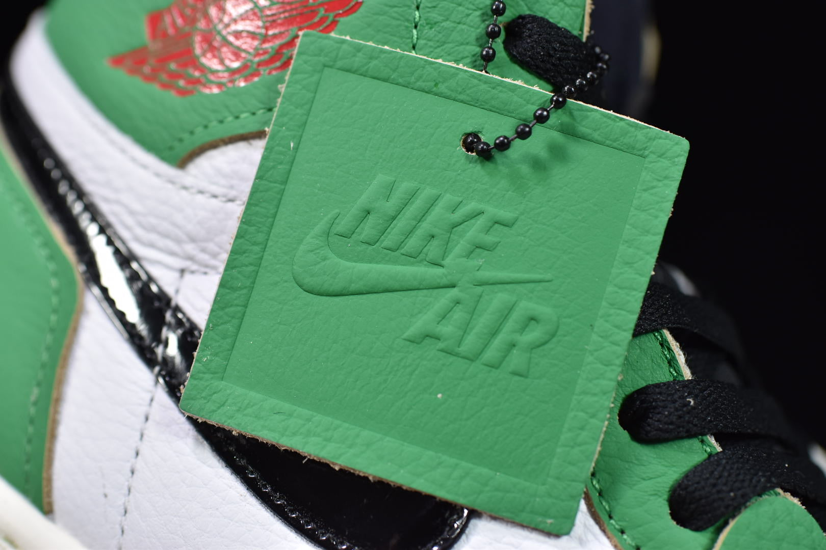 Air Jordan 1 Retro High Lucky Green