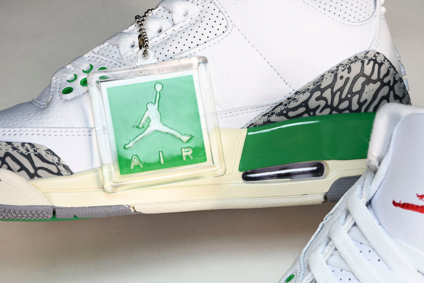 Air Jordan 3 Retro Lucky Green