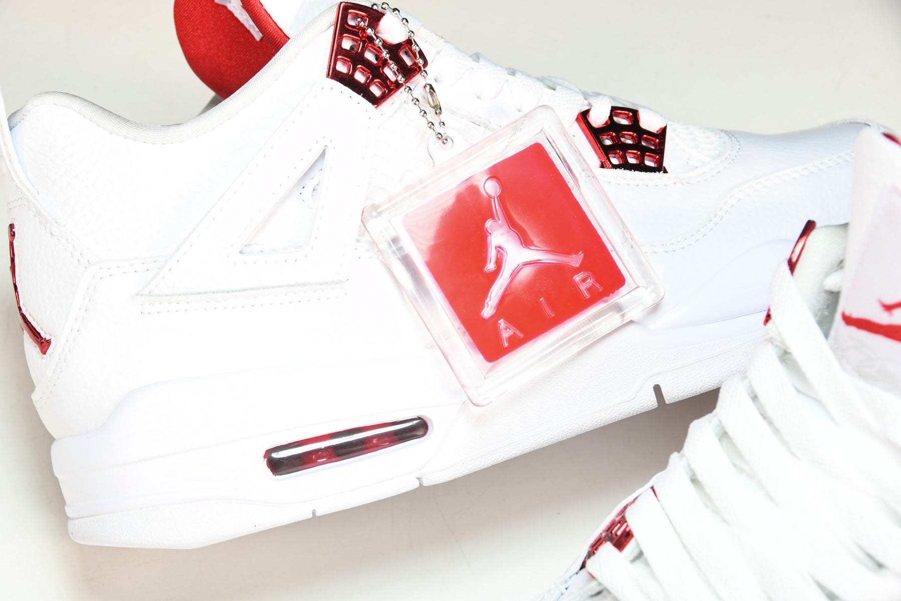 Air Jordan 4 Retro Metallic Red