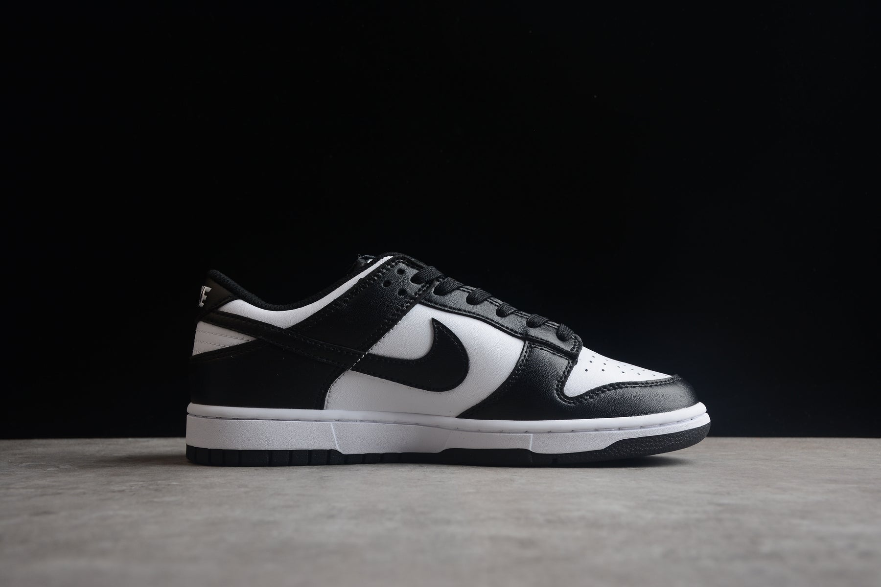 Nike Dunk Low Black Panda